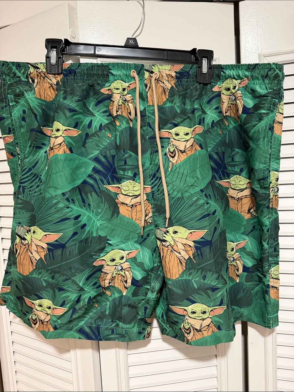 Star Wars Green Grogu Print Men's Swim Trunks